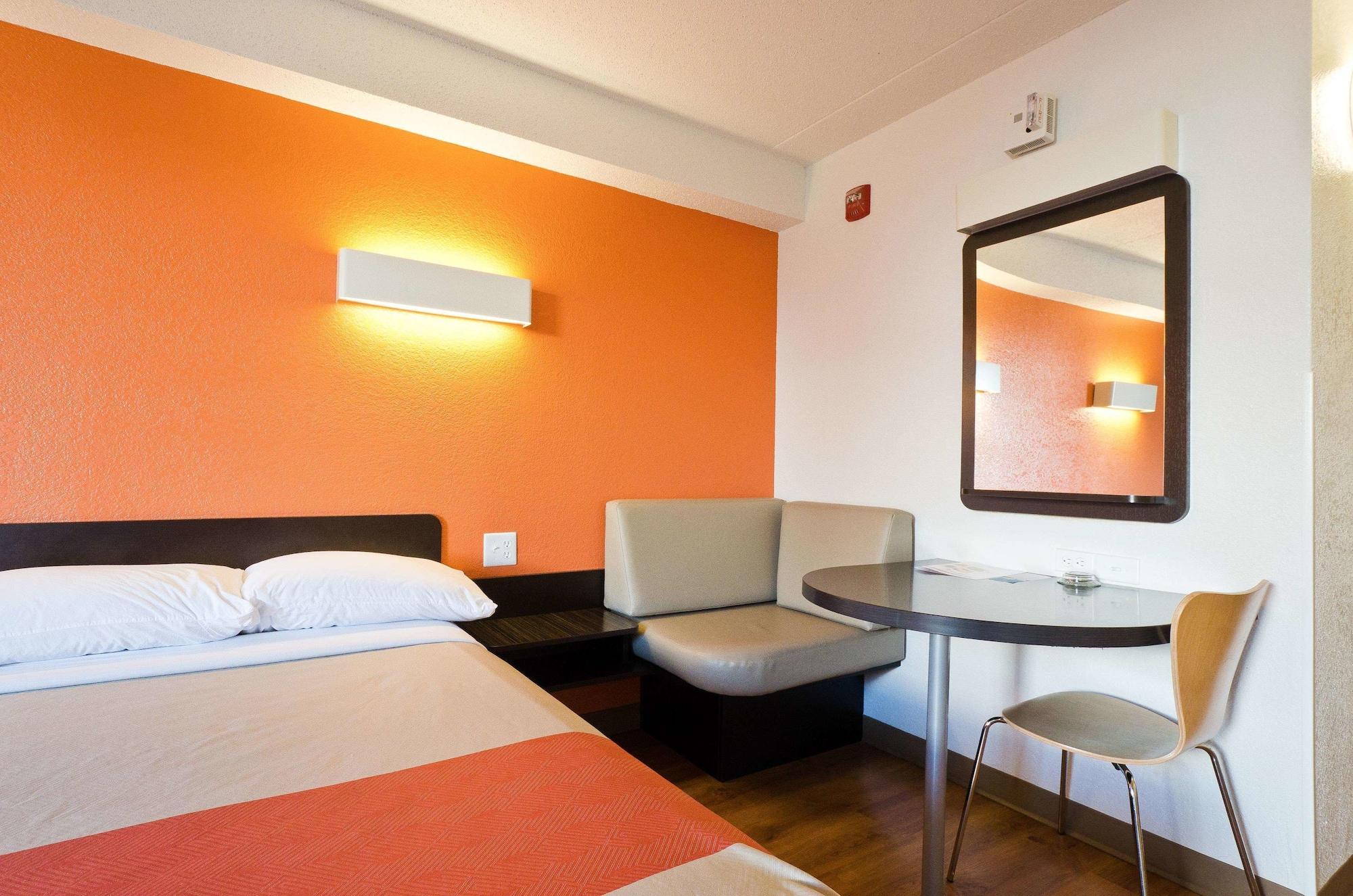 Motel 6-Springfield, Dc - Washington Southwest エクステリア 写真