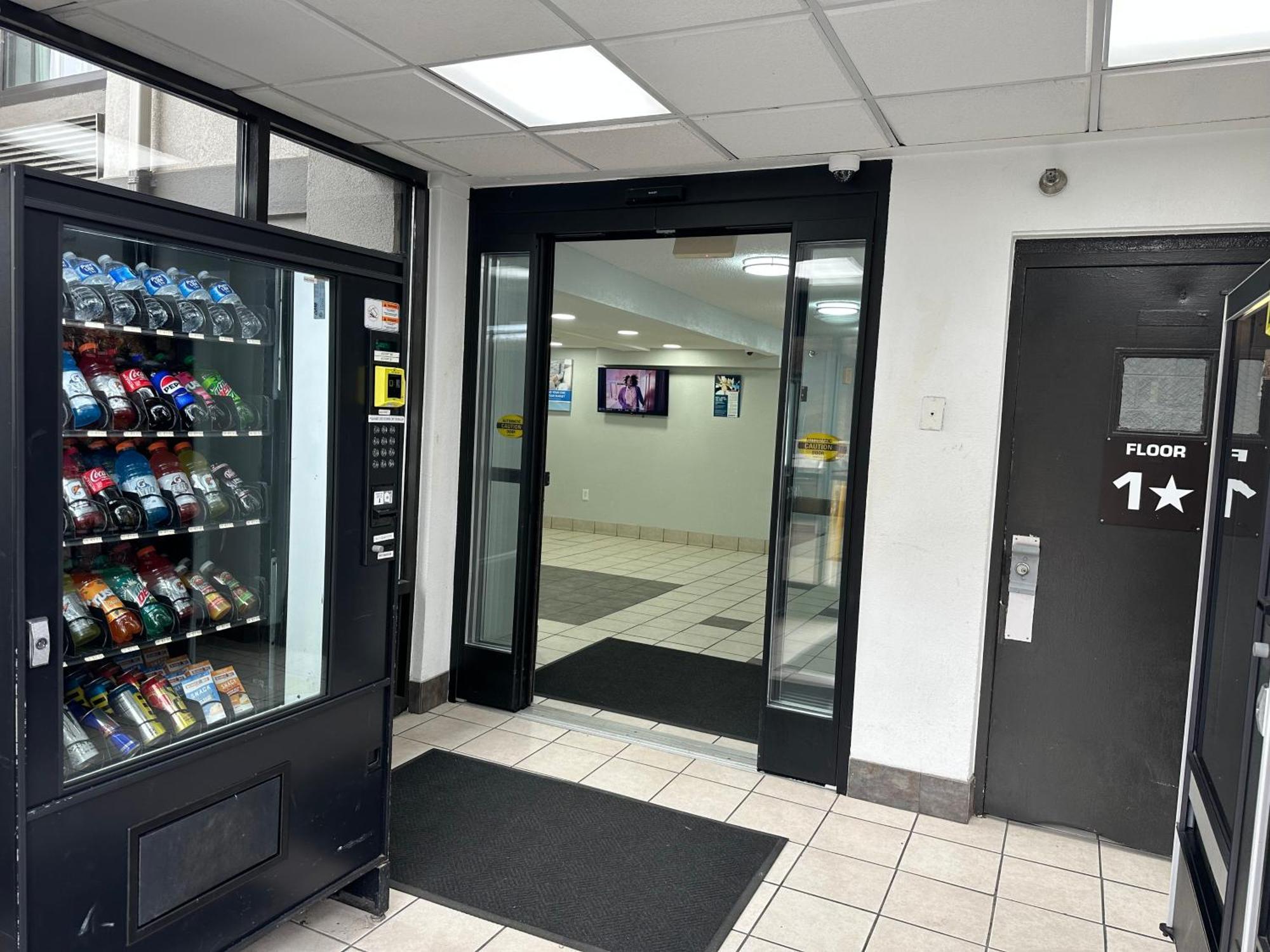Motel 6-Springfield, Dc - Washington Southwest エクステリア 写真