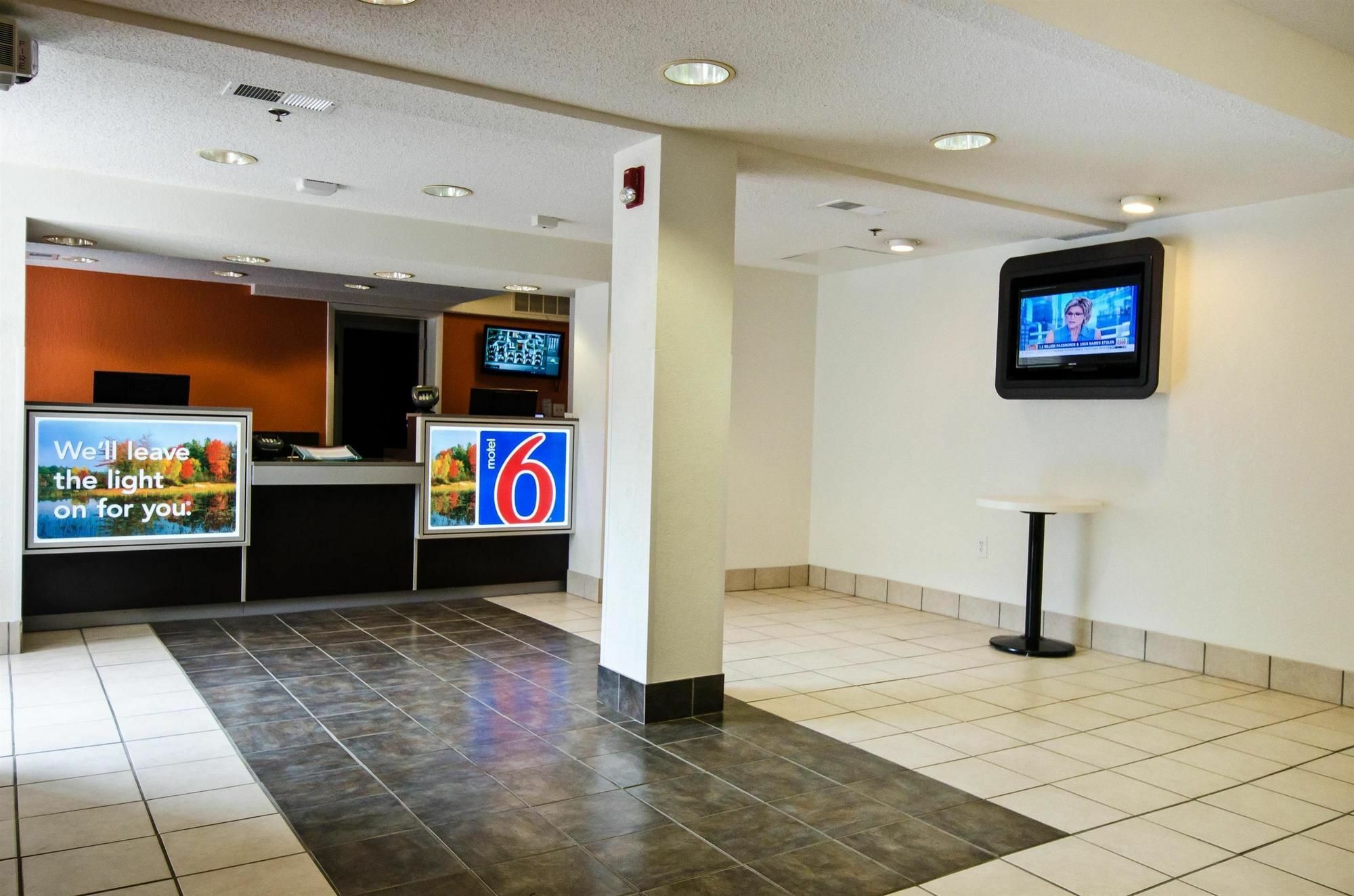 Motel 6-Springfield, Dc - Washington Southwest エクステリア 写真